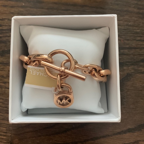 MICHAEL KORS Rose Gold Toggle Chain Bracelet Padlock Charm MKJ2752791 + MK BOX - Picture 5 of 6